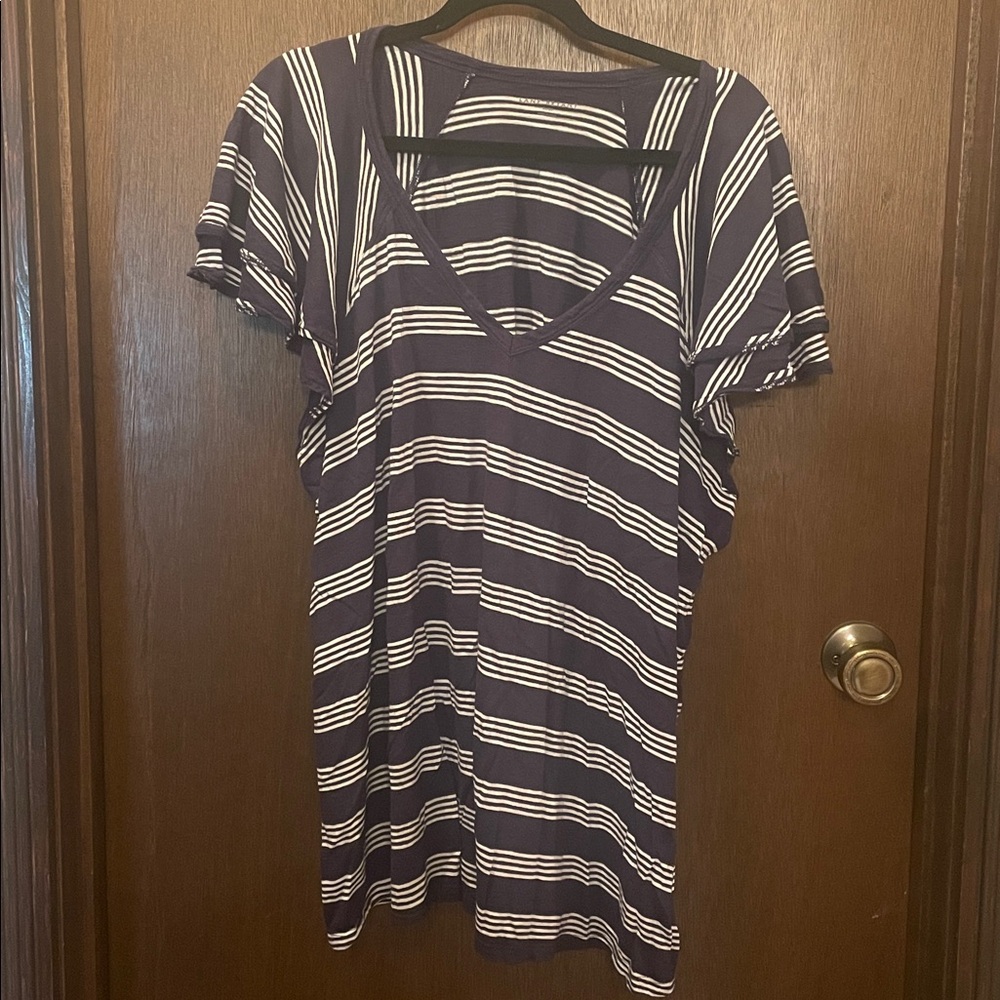 Lane Bryant size 26/28
Plus size top